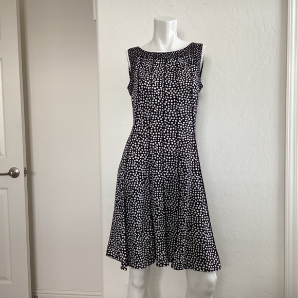 Perceptions New York women’s dress, black with white dots, sz M, sleeveless - Picture 6 of 7
